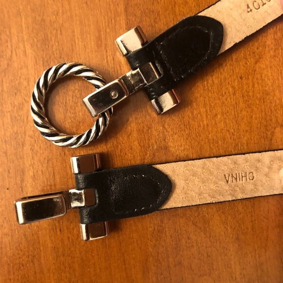 Vtg Black Skinny Leather Silvertone Round Belt Buckle  Slide Adjustable XL - Picture 3 of 7